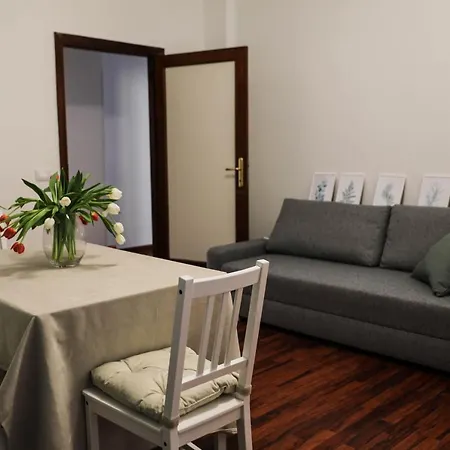 Aura Rent Of With Shared Kitchen בית הארחה בארי