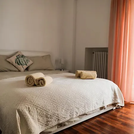Aura Rent Of With Shared Kitchen * Bari