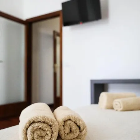 Aura Rent Of With Shared Kitchen Konukevi 3*