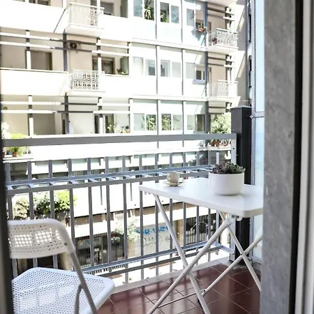 Aura Rent Of With Shared Kitchen Konukevi Bari