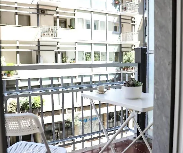 Aura Rent Of With Shared Kitchen 招待所 巴里