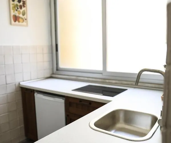 Aura Rent Of With Shared Kitchen 招待所 巴里